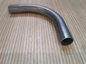 Curva galvanizada EMT 1.1/2"